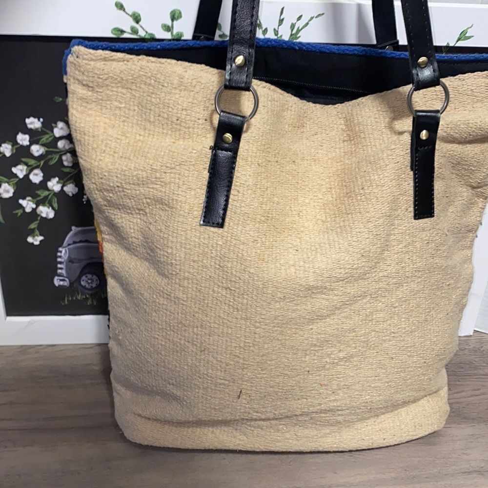 Santa Rosa Handwoven Handbag - Picture 5 of 5